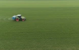 Le calendrier est tenable, mais le gouvernement a fait part publiquement de ses inquiétudes face aux intentions des sénateurs, susceptibles de tendre une partie de la classe politique comme l'opinion publique
