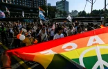 Des dizaines de milliers de personnes défilent le 1er juin 2024 à Séoul pour la marche des Fiertés, l'une des plus importantes en Asie