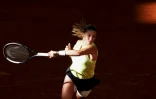 Maja Chwalinska lors de sa victoire en demi-finale de Roland-Garros face à la Russe Diana Shnaider le 4 juin 2026. Inconnue il y a trois semaines, la Polonaise est passée de l'ombre à la lumière