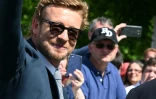 L'acteur australien Simon Baker le 16 juin 2019 au prix de Diane à Chantilly (Oise)