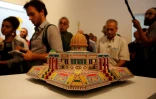 Une réplique de la mosquée al-Aqsa dans le cadre de l'exposition "Jérusalem vit" au musée palestinien de Bir Zeit, en Cisjordanie, le 26 août 2017