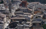 Vue partielle du village de Amatrice, le 25 août 2016 après le violent séisme qui a frappé le centre de l'Italie