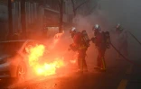 Intervention des pompiers lors de la manifestation contre la loi Sécurité globale, le 5 décembre 2020 à Paris