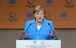 La chancelière allemande Angela Merkel s'exprime pendant la conférence de l'ONU sur les migrations à Marrakech, au Maroc, le 10 décembre 2018
