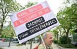 Manifestation à l'appel d'organisations écologistes à l'occasion de la publication des résultats de TotalEnergies le 29 avril 2026 à Paris