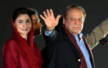 L'ex-Premier ministre pakistanais de retour d'exil Nawaz Sharif(D) et sa fille Maryam Nawaz, le 21 octobre 2023 lors d'un meeting à Lahore 