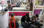 Un atelier de couture (c) avant l'Aïd al-Fitr, marquant la fin du mois de jeûne du ramadan, à Kaboul, le 7 avril 2024 en Afghanistan