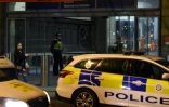 Dispositif policier à l'entrée de Victoria Station, à Manchester, le 1er janvier 2019
