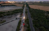 Vue aérienne du camion dans lequel des migrants ont été retrouvés morts à San Antonio, le 27 juin 2022 au Texas