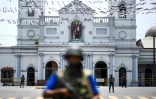 Des soldats montent la garde Ă Colombo au Sri Lanka, le 25 avril 2019