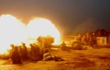 Photo publiée le 12 avril 2016 par l'agence officielle nord-coréenne KCNA montant des exercices de tirs d'artillerie.  AFP PHOTO/KCNA VIA KNS