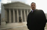 Le pasteur Jesse Jackson devant la Cour suprême des Etats-Unis à Washington, le 27 février 2013