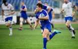 Le demi de mêlée Antoine Dupont file marquer un essai face à l'Italie, lors de leur match d'ouverture du Tournoi des Six nations, le 6 février 2021 à Rome