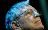L'écrivain israélien Amos Oz participe à la Conférence présidentielle israélienne à Jérusalem, le 14 mai 2008