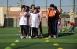Des petites filles irakiennes participent à une séance d'entraînement au club sportif de Bartalla, à l'est de Mossoul dans la province de Ninive (nord), le 21 octobre 2021