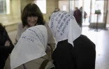 Des femmes de l'association "Les mères de la place de mai" lors du procès d'd'ex-militaires jugés le 27 mai 2016 à Buenos Aires