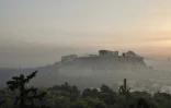 La fumée des incendies sur Athènes et l'Acropole, le 4 août 2021
