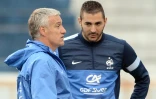 Le sélectionneur de l'équipe de France Didier Deschamps et Karim Benzema, lors d'un entraînement le 6 juin 2013 à Porto Alegre