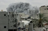 Sur le site d'une meurtrière frappe israélienne dans le quartier de Shoujaiyya, à Gaza-ville, le 9 avril 2025