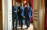 Le chef de la diplomatie française Jean-Noël Barrot (à gauche), accompagné de ses homologues britannique David Lammy (au centre) et américain Marco Rubio (à droite) le 17 avril 2025 au ministère français des Affaires étrangères à Paris