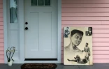 Hommage à Mohamed Ali devant la maison d'enfance du boxeur, le 4 juin 2016 à Louisville