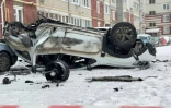 Image publiée le 5 janvier 2024 sur le compte Telegram du gouverneur de la région de Belgorod, en Russie, montrant une voiture détruite par une frappe ukrainienne