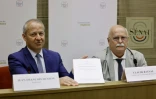 Les sénateurs Jean-François Husson et Claude Raynal, de la commission d'enquête sur le Fonds Marianne, le 6 juillet 2023 au Sénat à Paris