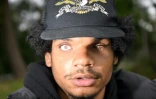 "Je pourrais rester à la maison, tout triste, parce que j'ai perdu la vue, mais ça ne servira à rien du tout, vous comprenez?", dit Zion Ricks-Gaines, le 6 mai 2022 à San Francisco 
