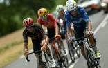 Les échappés, dont Julian Alaphilippe (à gauche), lors de la 11e étape du Tour de France entre Vichy et Nevers, le 15 juillet 2026
