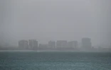 Un vent de sable du désert du Sahara enveloppe la ville de San Juan, à Porto Rico, le 22 juin 2020