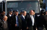Le Premier ministre israélien Benjamin Netanyahu sur le site d'une attaque au camion, le 8 janvier 2017 à Jérusalem