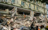 Des secouristes recherchent des survivants dans les décombres, le 29 mars 2025 à Mandalay (centre), près de l'épicentre du séisme qui a frappé la veille la Birmanie