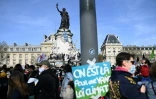 Manifestation Place de la République à Paris pour une "vraie loi climat", le 28 mars 2021