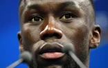 Le défenseur français Bacary Sagna en conférence de presse à Clairefontaine, le 8 juin 2016  