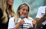 Mounia, la mère de Nahel, lors d'une marche en hommage à son fils tué en juin 2023 par un policier, le 29 juin 2024 à Nanterre, près de Paris