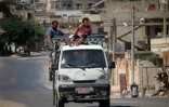 Des civils syriens la ville de Deraa et les combats dans le sud, le 23 juin 2018 