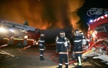Des violences urbaines ont éclaté samedi soir à Chanteloup-les-Vignes (Yvelines) où des policiers ont été pris pour cible et un chapiteau de cirque incendié