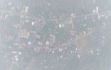 Le village de Lanjak, à Kapuas Hulu, en Indonésie, sous les fumées dégagées par les feux de forêt, le 4 septembre 2026