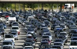 Afluence sur l'A7 le 6 août 2016 au péage à Vienne
