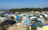 Vue sur la "Jungle" de Calais, le 13 octobre 2016