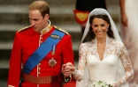 Le prince William et son épouse Kate quittent l'abbaye de Westminster après leur mariage, le 29 avril 2011 à Londres