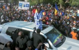 L'opposant tchadien Succès Masra est accueilli par ses partisans à N'Djamena lors de son retour d'exil, le 19 novembre 2023