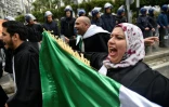 Des avocats algériens manifestent contre le président Abdelaziz Bouteflika, dans la capitale Alger, le 23 mars 2019