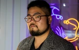 Le caricaturiste chinois Badiucao à Melbourne, le 28 mai 2019 en Australie
