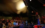 Dimanche 7 août 2005 -

Gnawa Diffusion a proclamé avec talent son message de paix, de tolérance et de refus de l'injustice