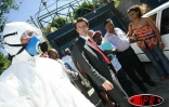 Mercredi 22 février 2006 

François Baroin, ministre de l'outremer, en visite à La Réunion pour évaluer l'impact de l'épidémie de chikungunya sur l'économie de l'île