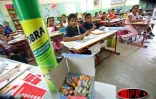 Lundi 6 février 2006 -

Tous les établissements scolaires de l'île ayant été démoustiqués la rentrée scolaire a pu avoir lieu. Elle devait se faire le lundi 30 janvier