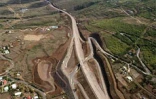 Octobre 2007 -

Le chantier de la route des Tamarins