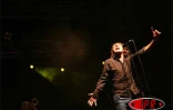 Samedi 5 août 2006 -


Cali sur la scène de la Ravine pour le Sakifo
