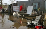 Vingt-quatre heures après le passage du cyclone Gafilo, les habitants d'Antalaha mesurent l'ampleur des dégats considérables. (Photos PY Babelon)